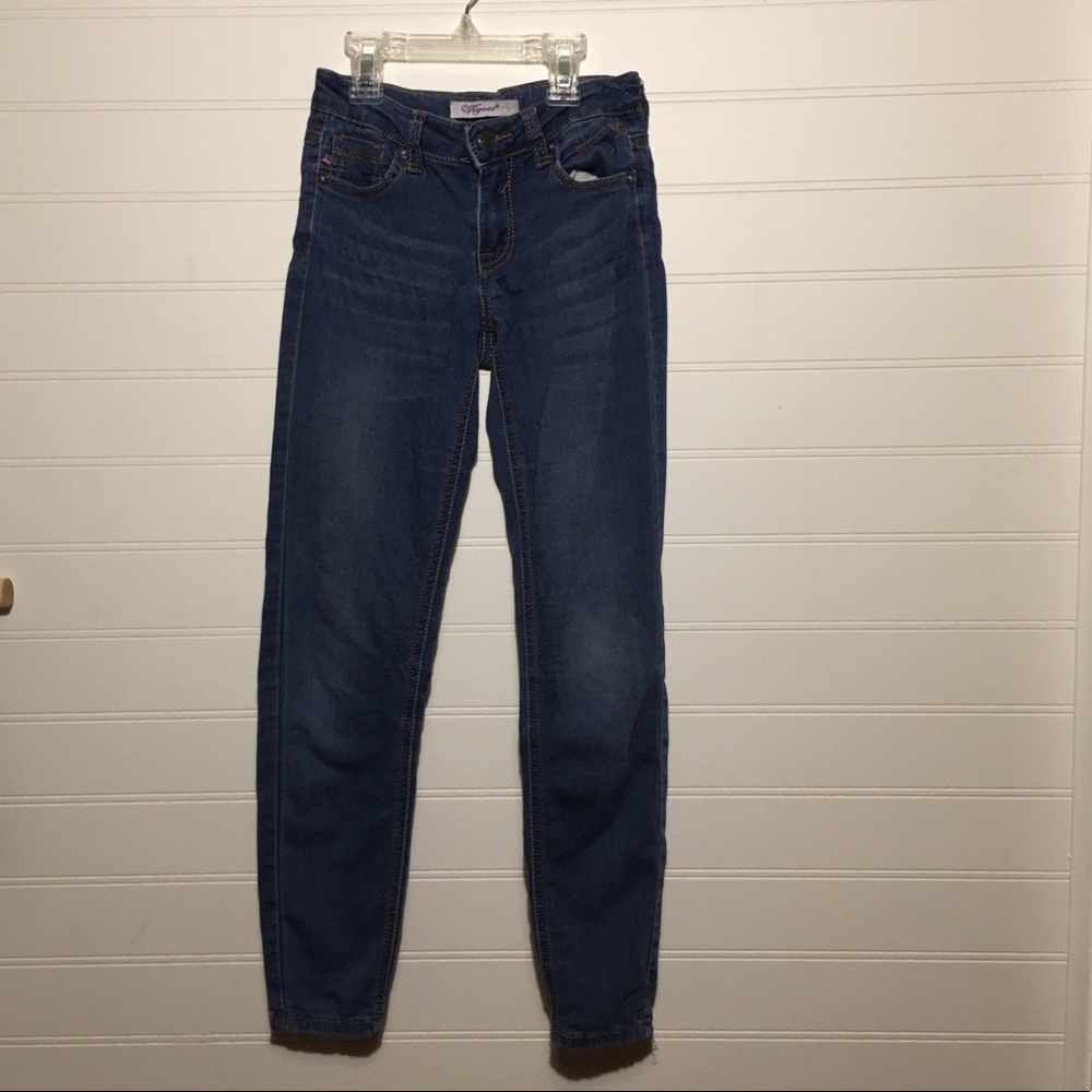 Blur jeans